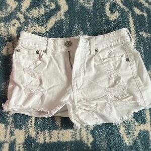 white jean shorts